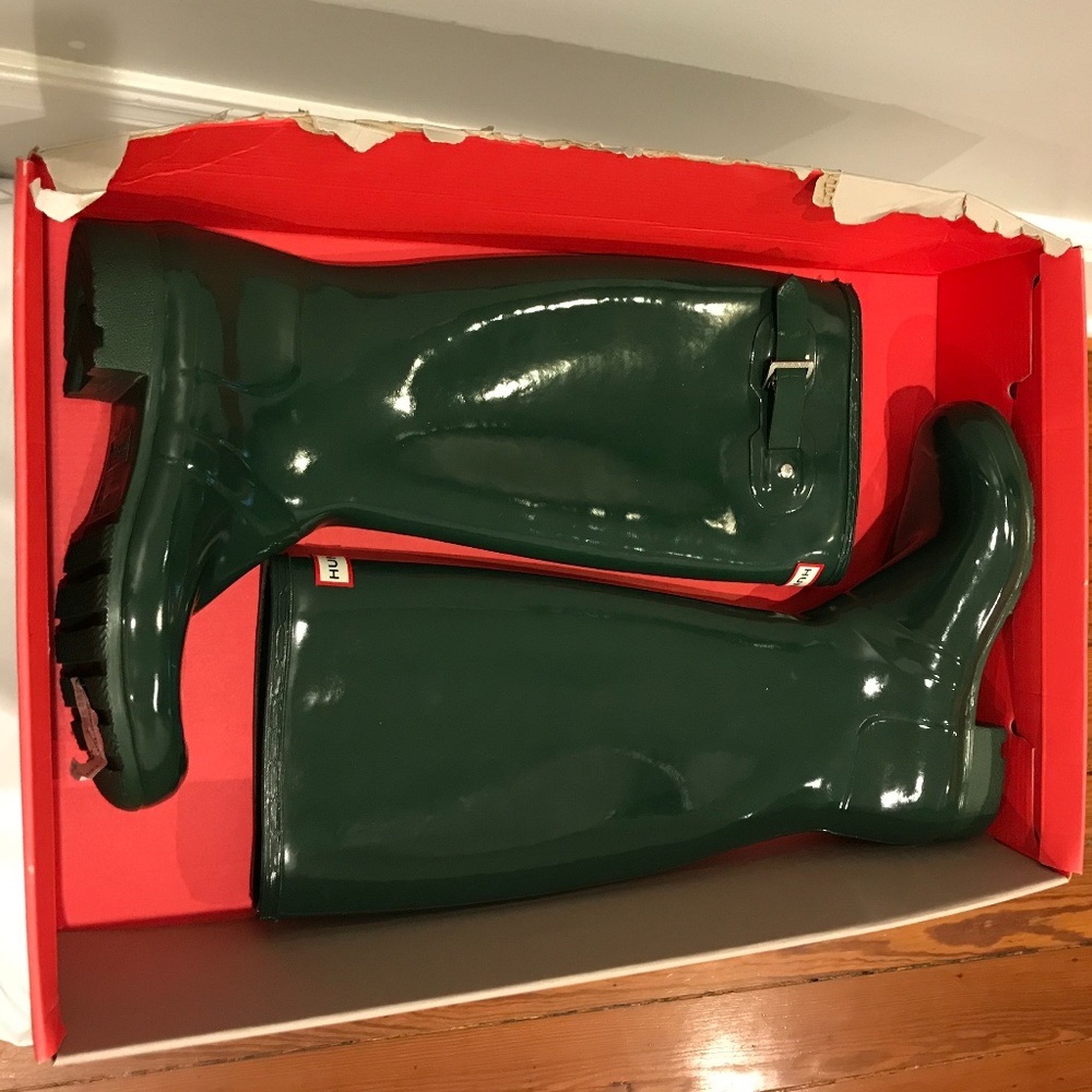 Hunter Gloss Rain Boots - Brand New - Picture 2 of 8